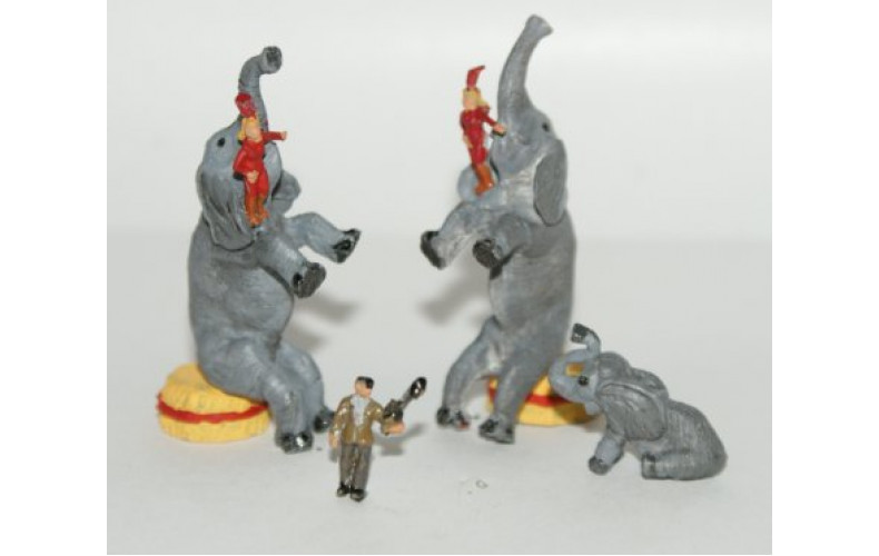 NCIR4 Seated Elephant Act & Baby Trainee Unpainted Kit (N Scale 1/148th)