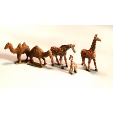 NZ2 Zoo Plains Animals Giraffes and Camels Unpainted Kit N Scale 1:148
