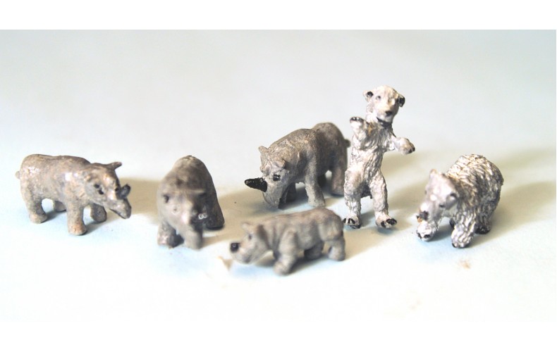 NZ4 Zoo Rhinos and Bears Unpainted Kit N Scale 1:148