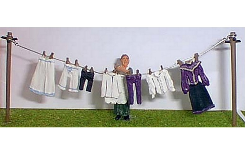 OF7a Washing line, clothes & figure Victorian Unpainted Kit O Scale 1:43