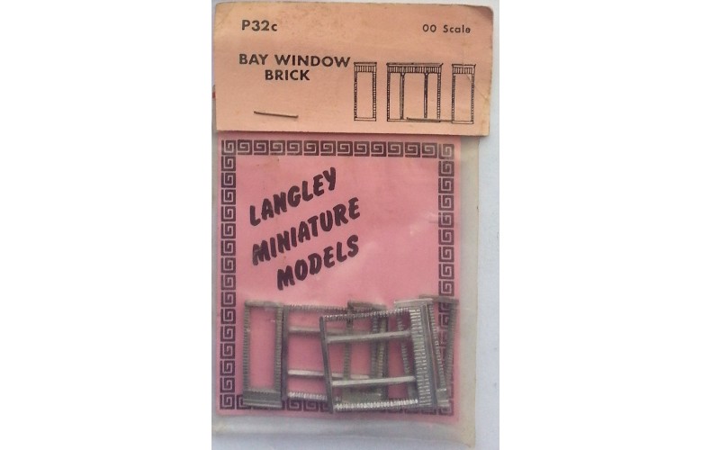 P32c 2 Bay Windows - Brick Unpainted Kit OO Scale 1:76