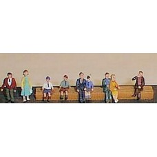 Q4 10 Fairground figures Unpainted Kit OO Scale 1:76 