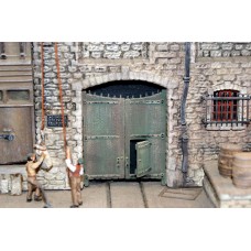 P26 Works Entrance Gates & Postern Door Unpainted Kit OO Scale 1:76