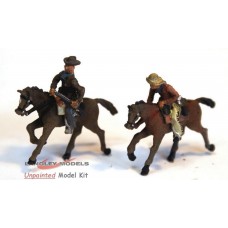 USA3 2 Mounted Cowboys with rifels Unpainted Kit OO Scale 1:76 