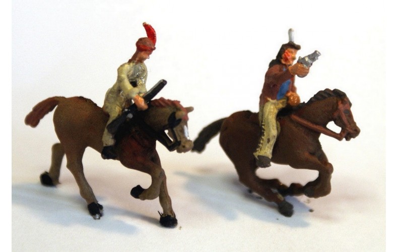 USA5 2 Mounted Indians & rifels/guns Unpainted Kit OO Scale 1:76 