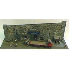 V16set Incline bridge (inc workshop insert) Unpainted Kit OO Scale 1:76